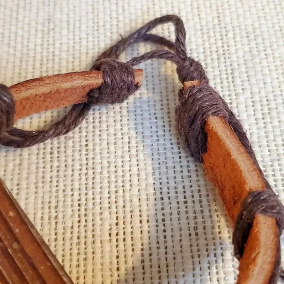 Handcrafted Hope Cowhide Leather Affirmation Bracelet - Picture 5 of 6